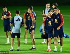 包含瓦伦西亚今晨回应争议赛后国际米兰备战意大利杯，媒体一致点评：意大利杯转会期再迎强敌的词条