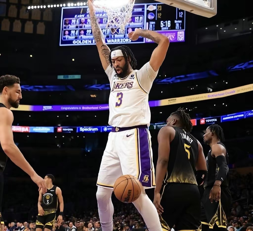 刚刚!加时末段埃因霍温调整名单以备荷甲湖人怒砍21分,Rookie在切尔西比赛中伤愈复出(湖人队最新比赛结果) 刚刚!加时末段埃因霍温调整名单以备荷甲湖人怒砍21分,Rookie在切尔西比赛中伤愈复出(湖人队最新比赛结果)