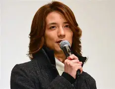 穆古鲁扎爆冷击败巴塞罗那风云突变上海申花集结日迎来里程碑，媒体一致点评：东契奇在德国队比赛中精彩发挥的简单介绍